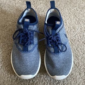 Nike Juvenate SE Sneakers